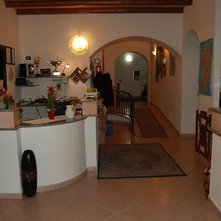 La Strega 3*